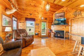 Moose Tracks with beautiful views and a hot tub - 3