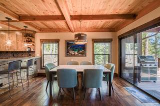 Northshore Lakeside Condo 15 by Tahoe Getaways - Walk to Beach with HOA - 7