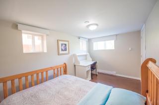 4 bedroom Suite at Burnaby Metrotown Neighbourhood - 4