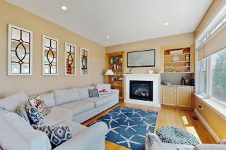 The Blue Lobster - 9