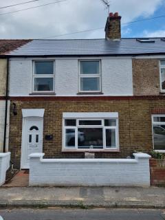 3 Bedroom House By The Sea, Deal Centre - Deal - 7