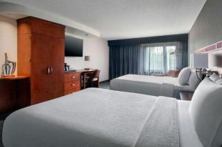 Courtyard by Marriott Paramus - 2