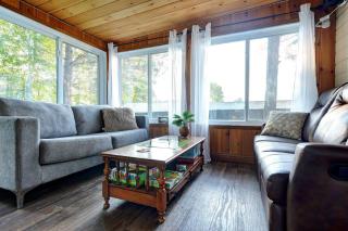 Glamping chalet on campsite Boat Lac Naviguable - 1