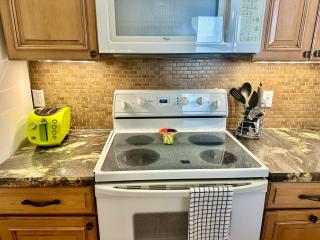 Ocean Front 2 bedroom 2 bath second floor condo at Fairwinds Cove - 7