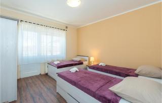Two-Bedroom Holiday Home In Sibenik - Šibenik (Sebenico) - 5