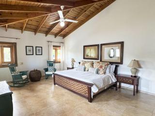 Spacious Tropical Villa with Pool 4Bedroom 7Beds 5Baths , Near Beach - 4