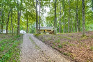 Secluded Lodge Stay Day Trip to Audra State Park! - - 9