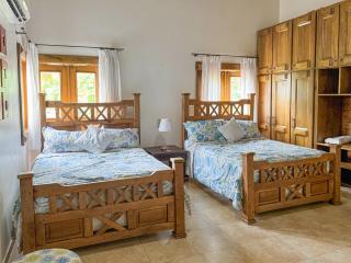 Spacious Tropical Villa with Pool 4Bedroom 7Beds 5Baths , Near Beach - 3