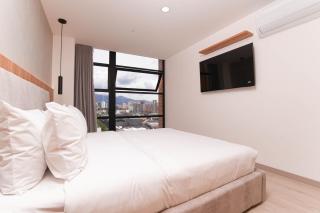 Metropolitan Living by HOUSY - 1