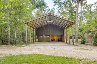 Hunt, Fish and Explore Tranquil Hideaway in Folsom! - 8