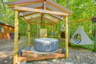 Glamping Getaway with Porch in Wisconsin Northwoods - Siren - 8