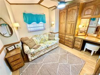 Beach Access cozy 2 Bedroom 1 Bath Beach House on Nettles Island - 8