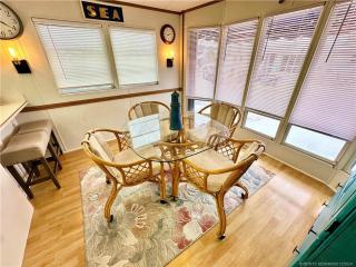 Beach Access cozy 2 Bedroom 1 Bath Beach House on Nettles Island - 7