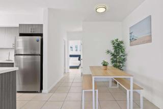 North Shore Gem 1BR Sleeps 4 - Miami Beach - 3