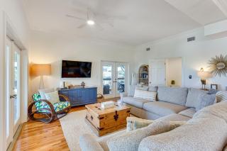 Walk to Ocean Beach House with Pool in Port St Joe! - 5