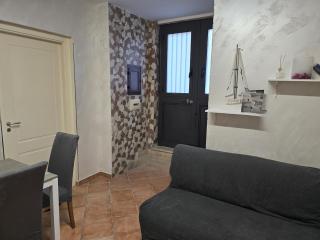 Napoli Central Museo Suite near to Subway & Quartieri Spagnoli - 2