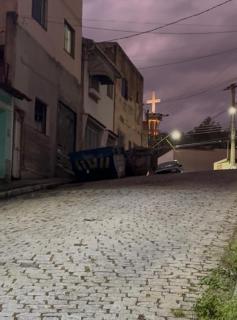 Casa a um Quarteirão do Santuário com garagem RECEPÇÃO 24 HORAS - 2