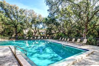 Charming Villa Just Steps to Beach & Shared Pool w/Central AC, Private WD, WiFi - 6