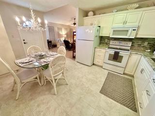 Coastal Adorable 2 Bedroom 1 Bath Beach Bungalow On Nettle Island Resort N1184 - 8