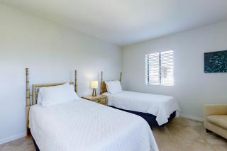 Bright & Airy Dog-Friendly Condo w/Shared Pool, Free WiFi, Central AC, & W/D - 7