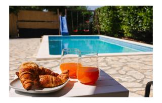 Two-Bedroom Holiday Home In Sibenik - Šibenik (Sebenico) - 3