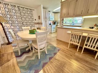 Coastal Beautiful 2 Bedroom 2 Full Bath Beach Home Located on Nettles Island Resort - Jensen Beach - 5