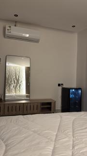 شقة بتصميم فريد وهادى - 0