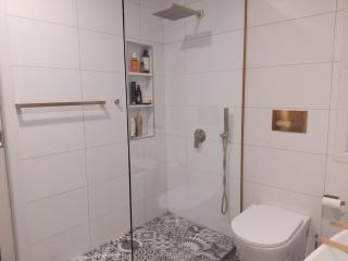 Rezara House - Upwey - 1