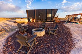 Grand Canyon Stargazing Off-Grid Tiny Home - 1