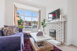 Cosy, charming centrally located 3-bedroom house with garden, fast Wi-Fi, Netflix suitable for Contractors, Families, HRI & hospital locum staff and corporate guests - Hull - 0