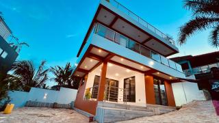 Charis Manor Suites - Trofwi - 0