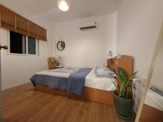 The Grove Guesthouse - Strand Patong - 6