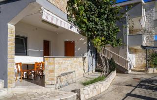 Pet Friendly Apartment In Viganj With Lake View - 9