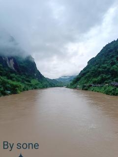 Minivan service in Laos - Luang Prabang - 1