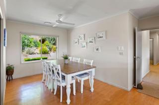 Monkey Gully Retreat - Pool - Mansfield - Sleeps 9 - 3