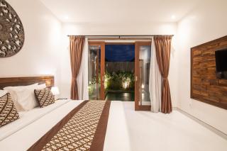 8 Bedrooms Private Pool Villa Cemagi - 5