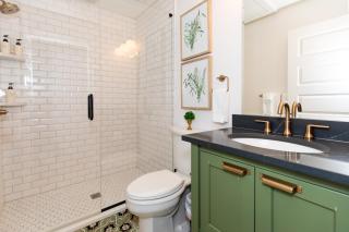 Boutique Style Condo Near Downtown Waterfront - 3