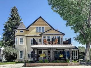 The Boho Buffalo Inn - 0