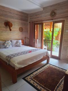 Riccio Guest House & Cafe - 1