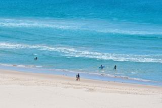 LOCATION, LOCATION! Walk to anywhere! - Gold Coast - 7