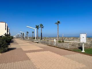 T3 Rénové RDC, 4P, Animaux OK, Parking, 400m Plage - FR-1-799-61 - 1