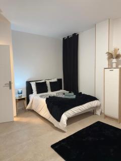 EXCEPTIONNEL Studio VERSAILLES - Le Chesnay - 2