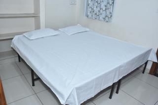 Maa Narmada Kripa !StayHome! Near Mahakal Temple ! Ujjain,Near Railway station ,Fully Air conditioned Rooms And Spacious, with free Wi-Fi & Parking , BEST Family Homestay IN UJJAIN - Ujjain - 8