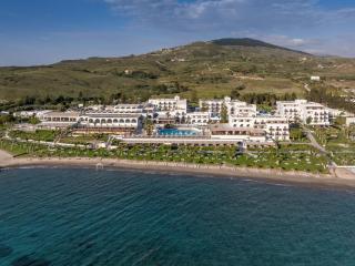 Oceanis Beach & Spa Resort - 9