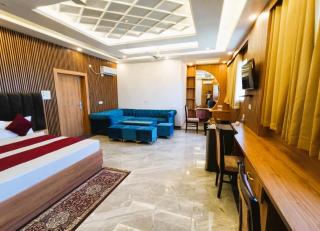 Hotel Grand Mau-Rya And Restaurant In Siwan - 4