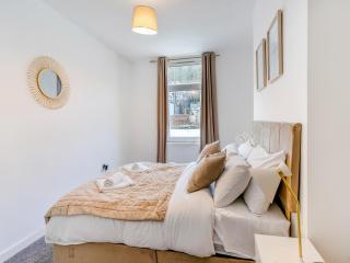 Heavens Cottage - Mountain Ash - 1