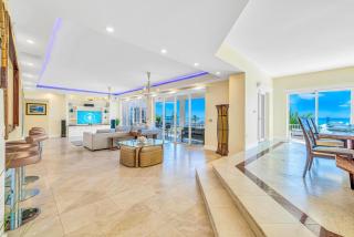 Ocean View Two Duplex Penthouses Retreat amenities: tennis court heated Pool Vista Key - Islamorada - 2