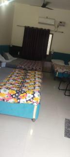 Hotel Paradise Inn - Dehradun - 4