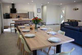 Chez Nous, Chez Vous ! - 0