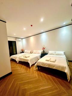 Mia Garden Hotel - - 4